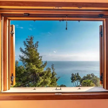 Zennova #18 Sea-cret Afytos